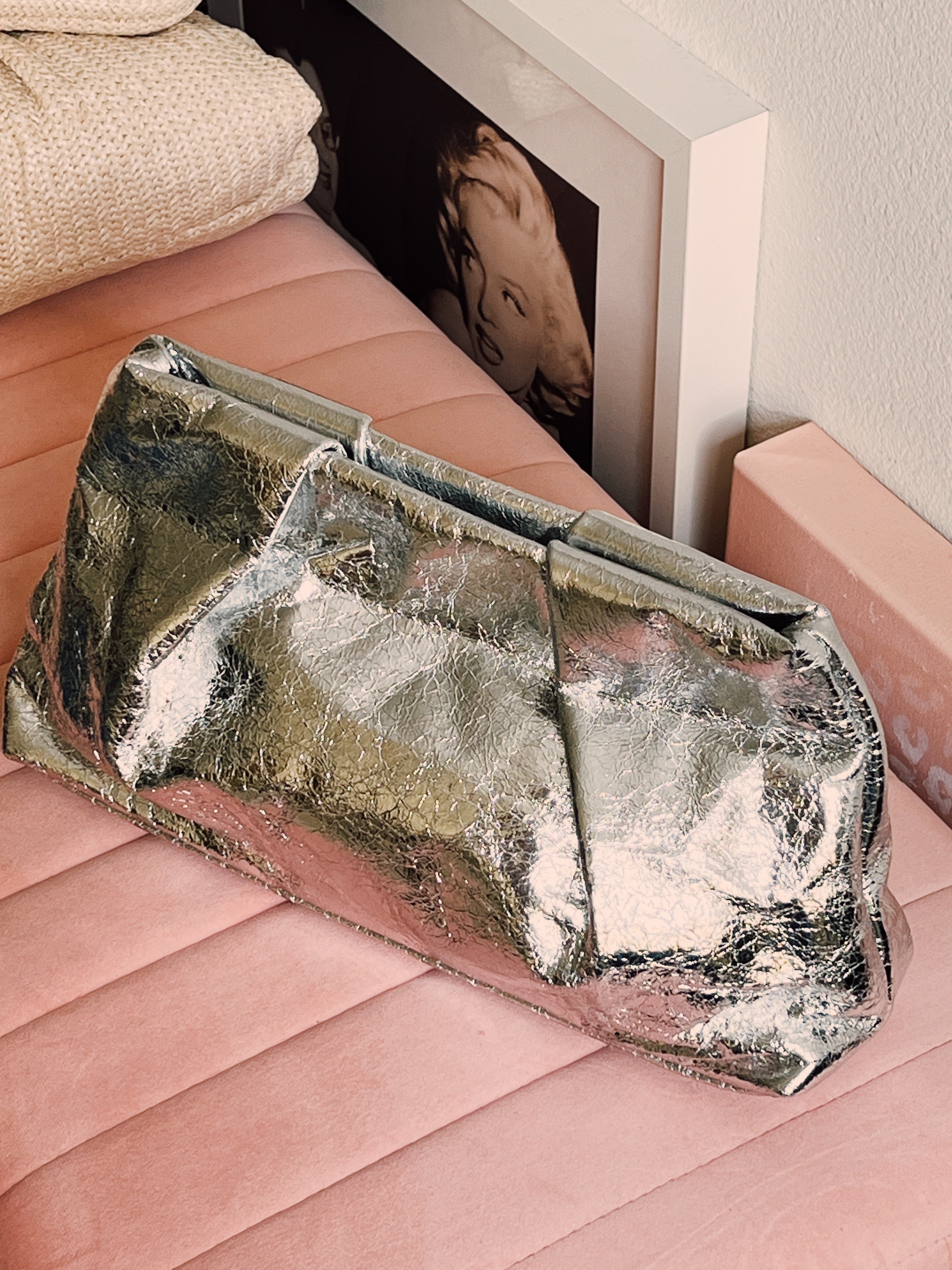 Metallic Clutch